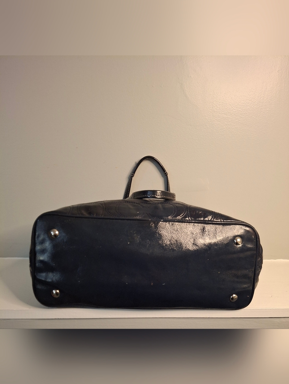 Coach Kiss Lock Carryall Shoulder Bag Navy patent leather Great Condition - Picture 3 of 8